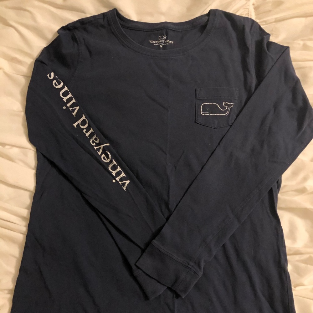 Vineyard Vines long sleeve (Women’s M) Navy